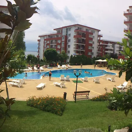 Marina Panorama Grand Private Apartment *