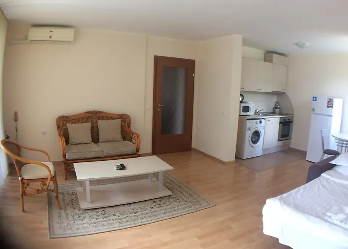 Marina Panorama Grand Private 公寓