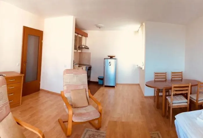 Marina Panorama Grand Private Apartment *